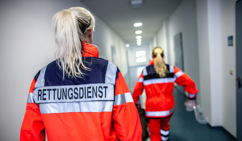 Rettungsdienstmitarbeitende im Einsatz